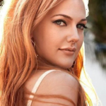 Meryem Uzerli Love My Body'nin yüzü oldu