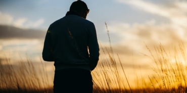 Uzaklaşan erkeğe nasıl davranmalı?