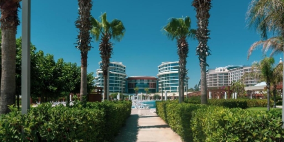 Lara: Antalya’nın Parlayan Yıldızı