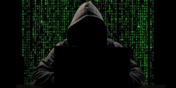 Tatilin Keyfini Çıkaran Hackerlar: USB’den Yapay Zekâya Kadar Yeni Tuzaklar